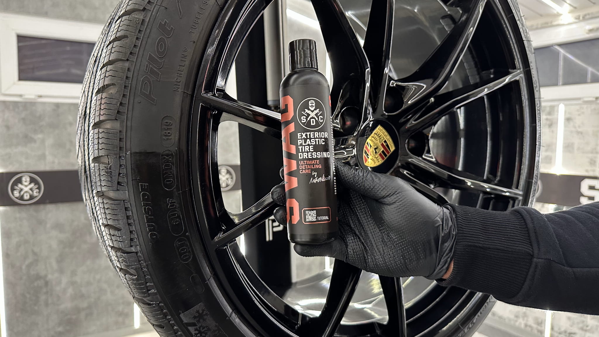 Swag EXTERIOR PLASTIC TIRE DRESSING Gel+ Gélová ochrana na plast a pneumatiky s odpudivosťou vody a saténovým efektom - ( 500ml )