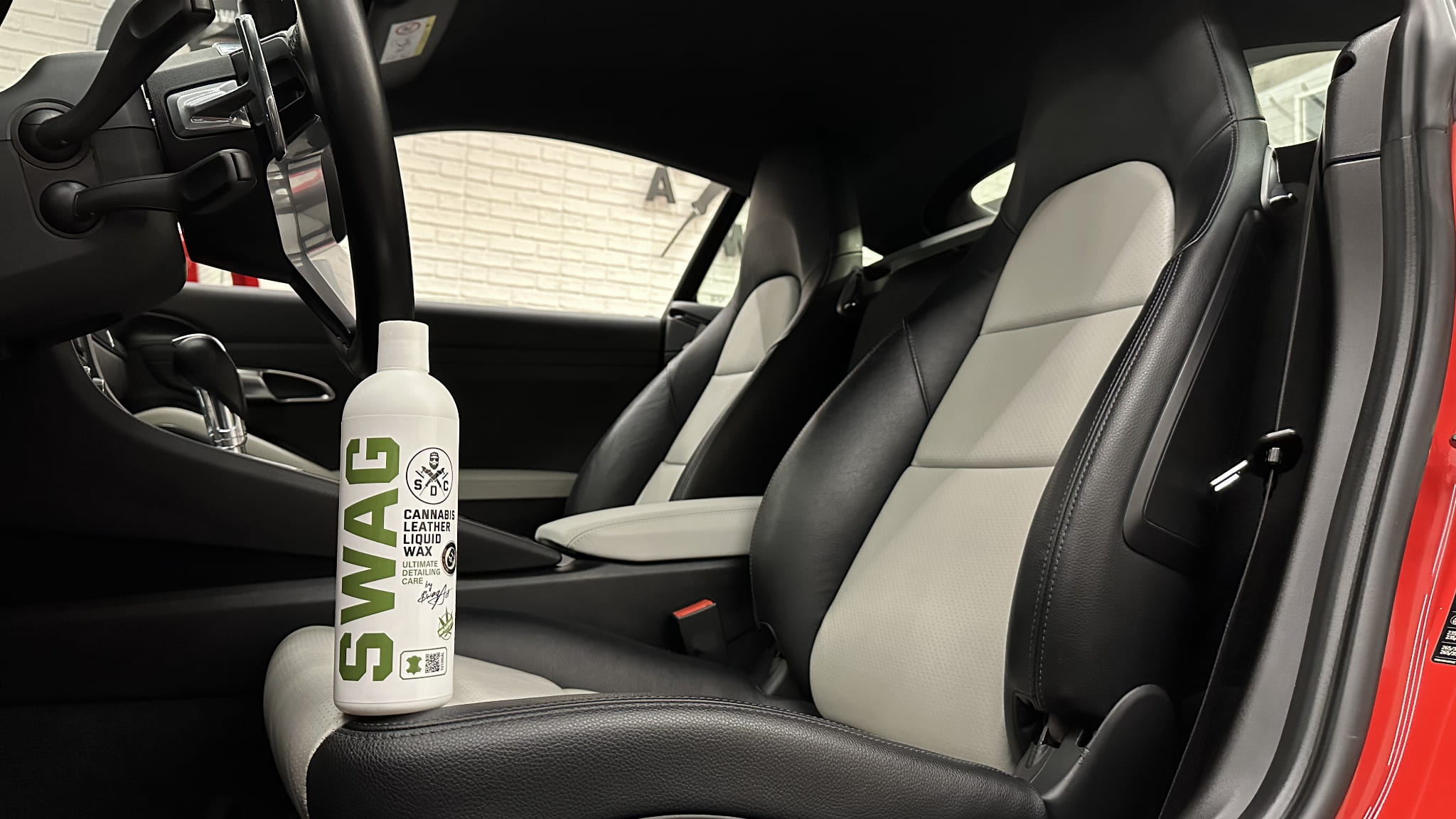 Swag CANNABIS LEATHER LIQUID WAX - Prírodný kožený vosk na čalúnenie s konopným olejom - ( 150ml )